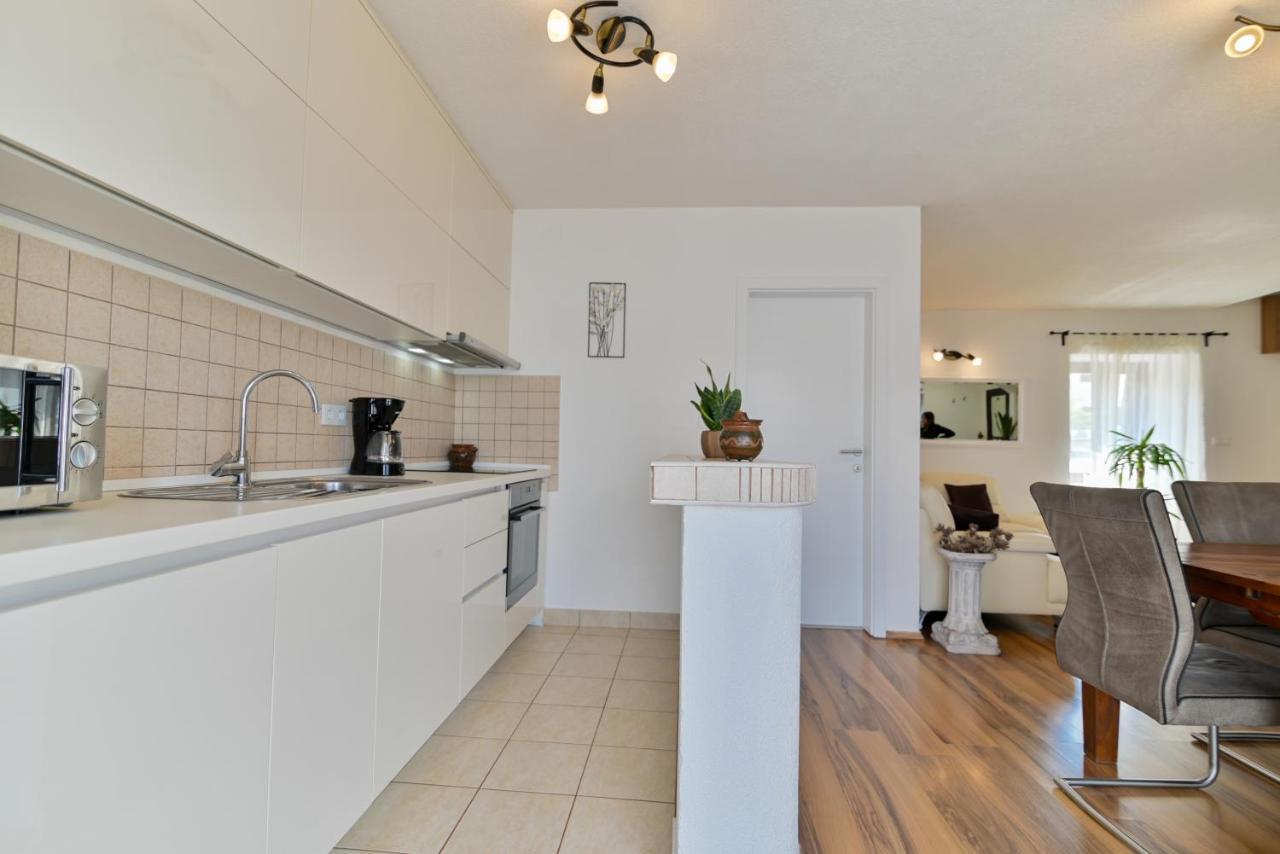 Apartman Ciciliani โตรกีร์ ภายนอก รูปภาพ